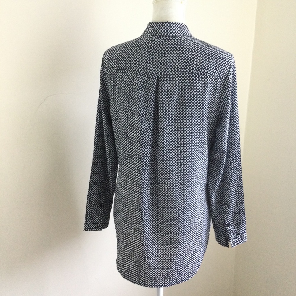 Liz Claiborne Black and White Blouse Button Down Shirt Medium - Picture 5 of 7